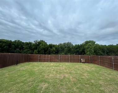 818 Coastline Way - Photo Thumbnail 16