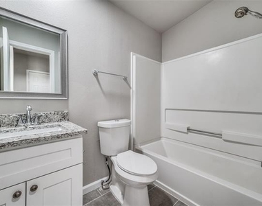 3501 Meadow Vista Circle - Photo Thumbnail 13