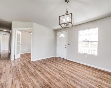 3501 Meadow Vista Circle - Photo Thumbnail 2