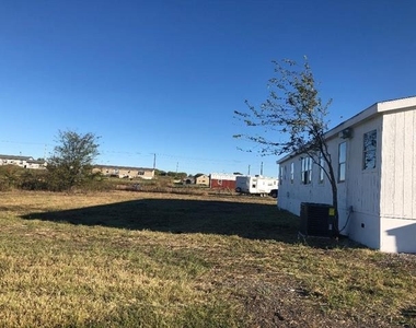 3501 Meadow Vista Circle - Photo Thumbnail 16
