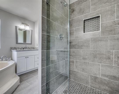 3501 Meadow Vista Circle - Photo Thumbnail 11