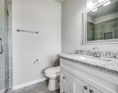 3501 Meadow Vista Circle - Photo Thumbnail 12