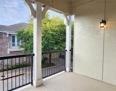 1211 Lake Pointe Way - Photo Thumbnail 29