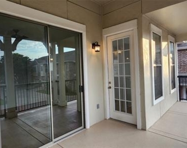 1211 Lake Pointe Way - Photo Thumbnail 28