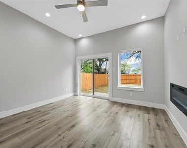 2505 Birmingham Avenue - Photo Thumbnail 3