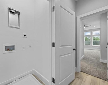 2505 Birmingham Avenue - Photo Thumbnail 21