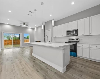 2505 Birmingham Avenue - Photo Thumbnail 10