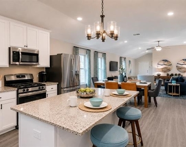 3344 Duncan Way - Photo Thumbnail 7