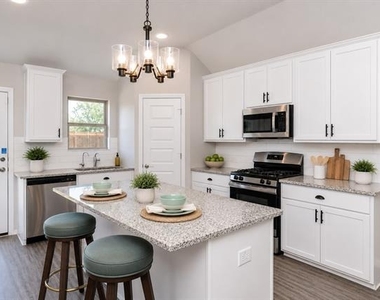 3344 Duncan Way - Photo Thumbnail 9