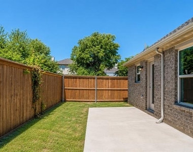 3344 Duncan Way - Photo Thumbnail 25