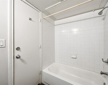 9837 Walnut Street - Photo Thumbnail 21