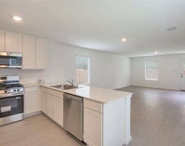12104 Steeplechase Drive - Photo Thumbnail 4