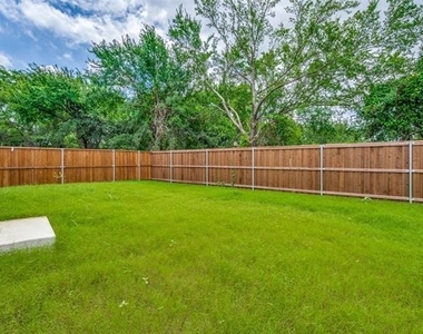 12104 Steeplechase Drive - Photo Thumbnail 22