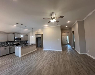 148 Frank Street - Photo Thumbnail 18
