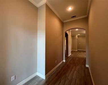 148 Frank Street - Photo Thumbnail 29