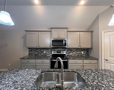 148 Frank Street - Photo Thumbnail 10