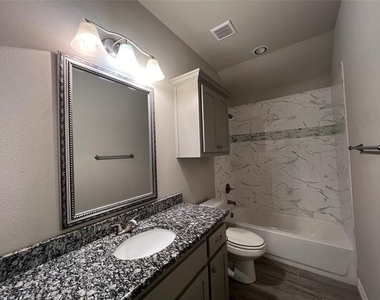 148 Frank Street - Photo Thumbnail 24