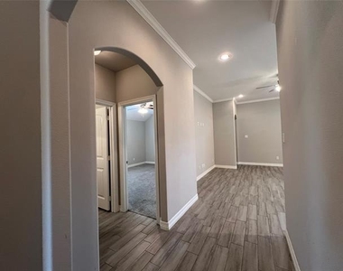 148 Frank Street - Photo Thumbnail 8