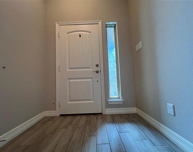148 Frank Street - Photo Thumbnail 27