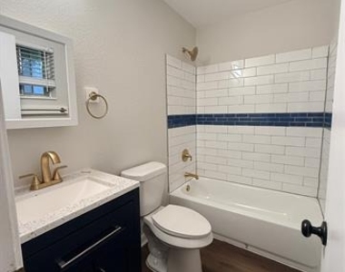 127 Dunn Street - Photo Thumbnail 13