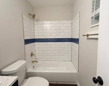 127 Dunn Street - Photo Thumbnail 14