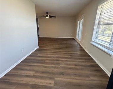 127 Dunn Street - Photo Thumbnail 10