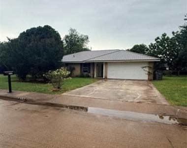 127 Dunn Street - Photo Thumbnail 1