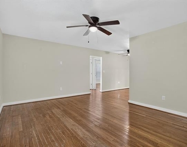 5016 Marks Place - Photo Thumbnail 3