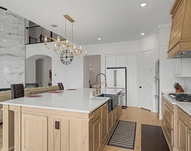 2531 Whitewood Drive - Photo Thumbnail 19