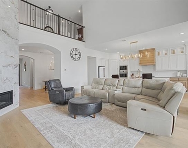 2531 Whitewood Drive - Photo Thumbnail 12