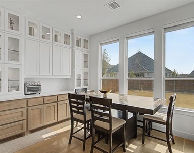2531 Whitewood Drive - Photo Thumbnail 21