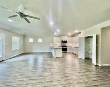 525 Ardsley Lane - Photo Thumbnail 30