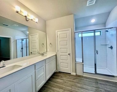 525 Ardsley Lane - Photo Thumbnail 20