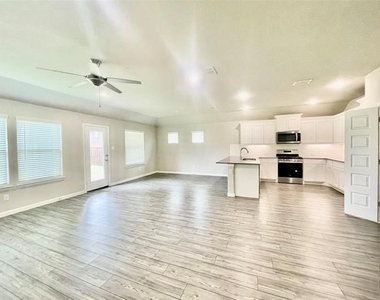 525 Ardsley Lane - Photo Thumbnail 29