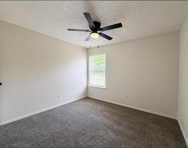 6409 Riverwater Trail - Photo Thumbnail 5