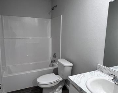 108 Dotty Lou Street - Photo Thumbnail 11
