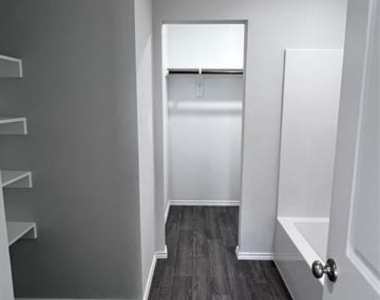 108 Dotty Lou Street - Photo Thumbnail 3