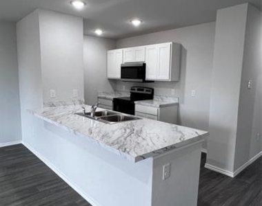108 Dotty Lou Street - Photo Thumbnail 7