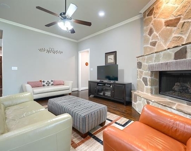 14839 Story Lane - Photo Thumbnail 13