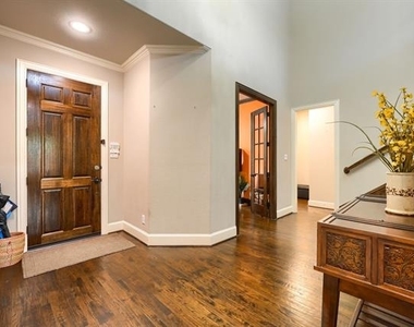 14839 Story Lane - Photo Thumbnail 7