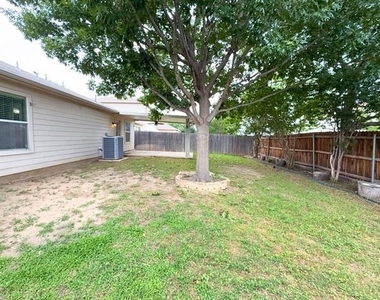 9120 Goldenview Drive - Photo Thumbnail 19