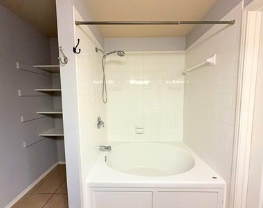 9120 Goldenview Drive - Photo Thumbnail 13