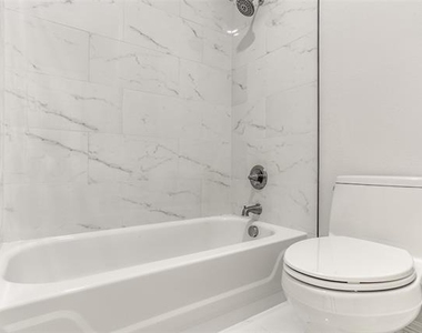 1270 Lakeway Drive - Photo Thumbnail 21