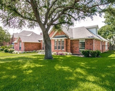 1270 Lakeway Drive - Photo Thumbnail 1