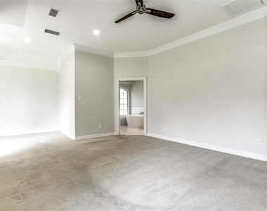 1270 Lakeway Drive - Photo Thumbnail 22