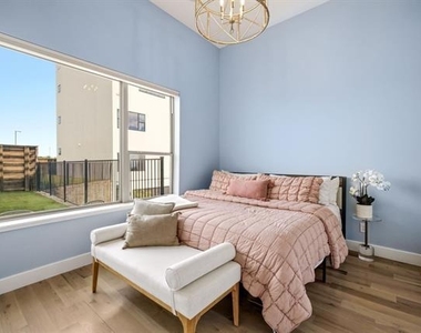4928 Blaynes Road - Photo Thumbnail 5