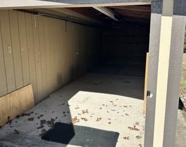 2590 Rock Ridge Road - Photo Thumbnail 3