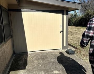 2590 Rock Ridge Road - Photo Thumbnail 4