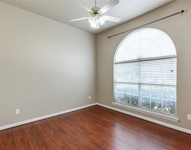 8244 Edgepoint Trail - Photo Thumbnail 5