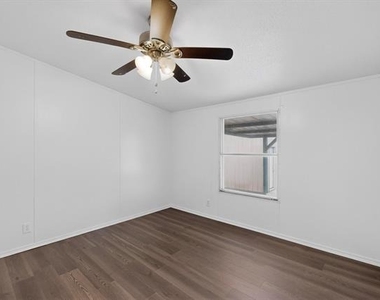 6553 Private Road 2270 - Photo Thumbnail 15